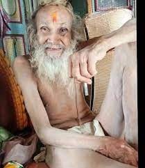 MP News: 108 year old Siyaram Baba, living life in nappy, offering 10 rupees