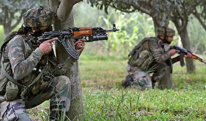 Jammu and Kashmir : अनंतनाग में सुरक्षा बलों और आतंकवादियों के बीच मुठभेड़