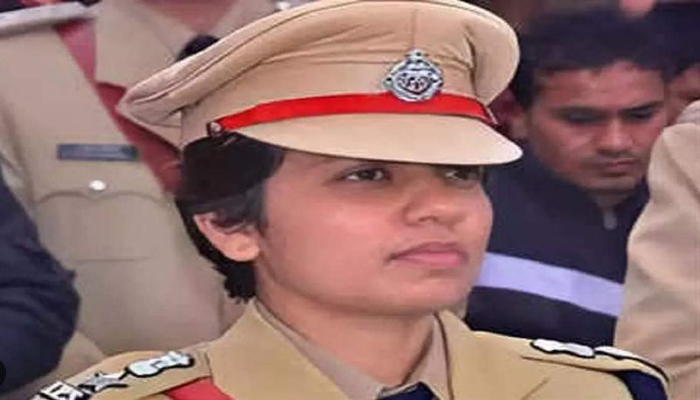 IPS Manzil Saini : चर्चित IPS अधिकारी मंजिल सैनी जांच में घिरी, 6 साल बाद खुली फाइल