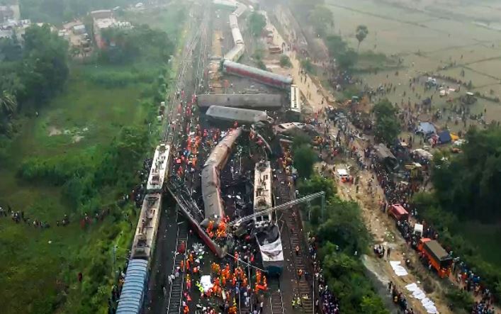Odisha Train Accident : दिल्ली से भुवनेश्वर भेजा गया डॉक्टरों का दल