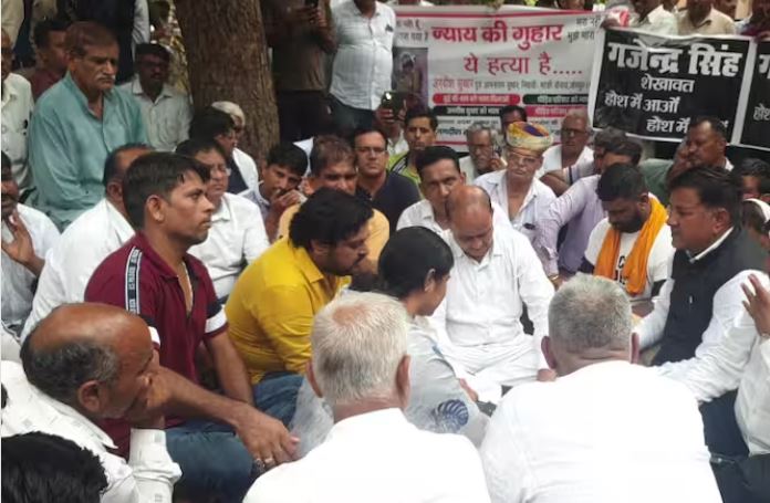 Rajasthan News : केंद्रीय मंत्री के काफिले की कार की चपेट में आया युवक हार गया जिंदगी की जंग