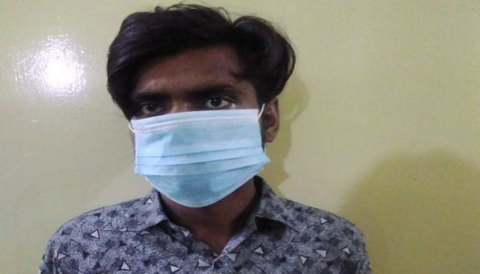 गांजा तस्कर का मेडिकल कराने लाई पुलिस, हथकड़ी समेत हो गया फरार Noida News