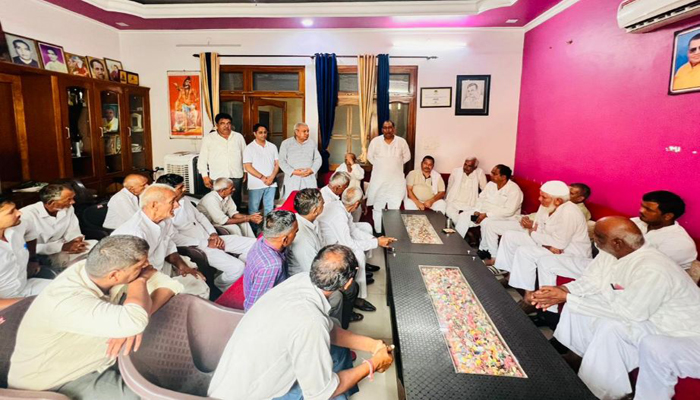 दादरी क्षेत्र के विधायक तेजपाल नागर ने निपटाया छिड़ौली गांव का ‘बड़ा’ विवाद Noida News