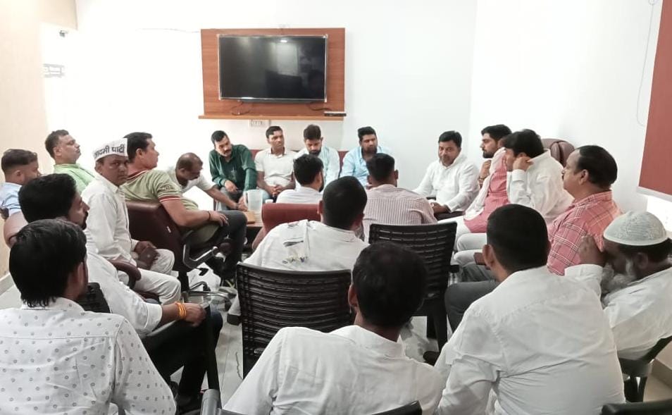 Noida AAP Party News: 23 जुलाई को कार्यकर्ता सम्मेलन को लेकर ‘आप’ ने की बैठक