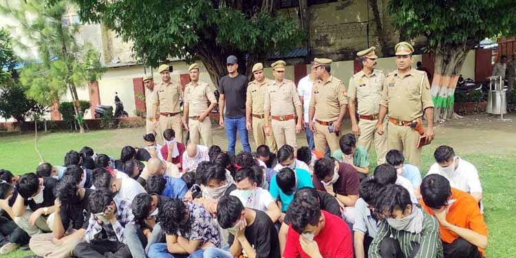 Greater Noida : नोएडा के चर्चित कॉल सेंटर कांड के फरार आरोपियों को खोजने में पुलिस ने झोंकी पूरी ताकत, तीन प्रदेशों में दबिश
