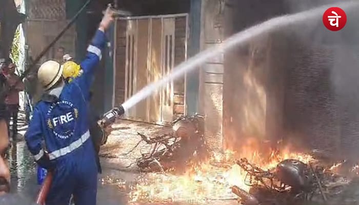 हैदराबाद में गोदाम की इमारत में भीषण आग में झुलस कर 6 लोगों की मौत