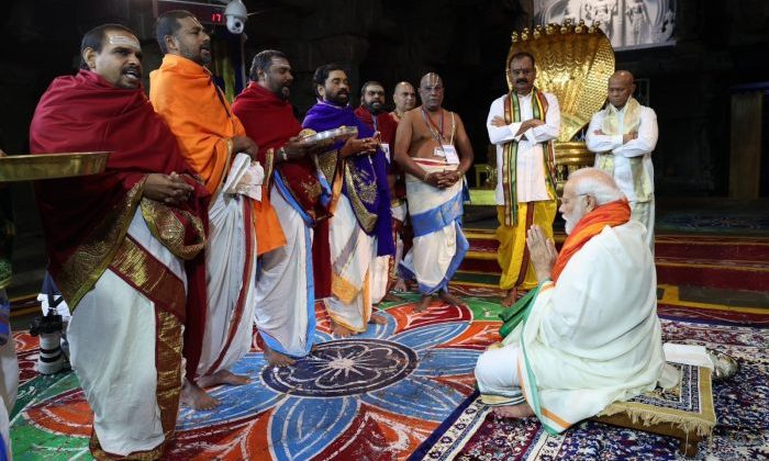 PM मोदी ने तिरुमला में श्री वेंकटेश्वर मंदिर में 140 करोड़ भारतियों के लिए की प्रार्थना