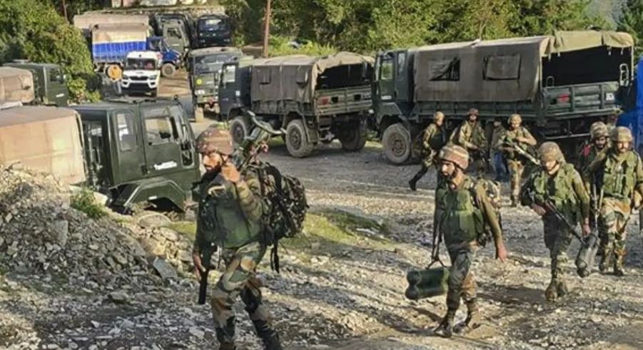 राजौरी में सेना के वाहनों पर आतंकी हमला, 4 जवान हुए शहीद