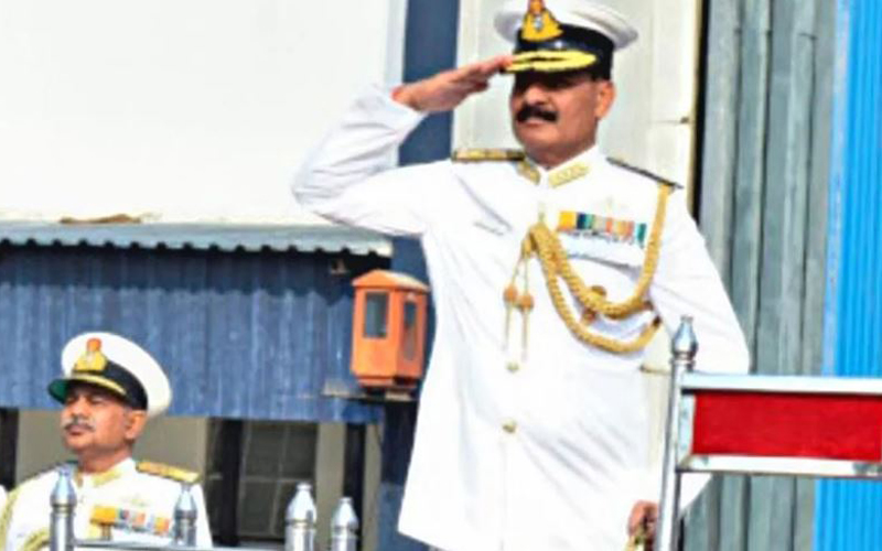 पश्चिमी नौसेना की कमान संभाल रहे वाइस एडमिरल दिनेश त्रिपाठी होंगे नए नौसेना उप प्रमुख, जनवरी में संभालेंगे अपना पद
