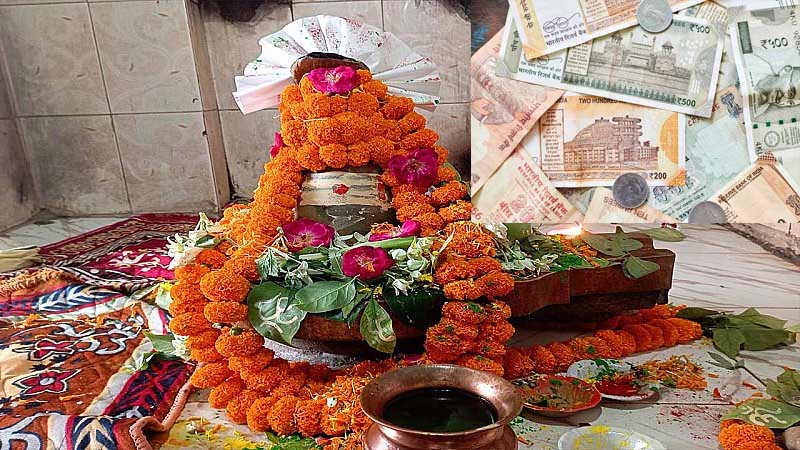 Noida News : मंदिर को भी चोरों ने नहीं बख्शा, दानपात्र का ताला तोड़ चुराई नकदी