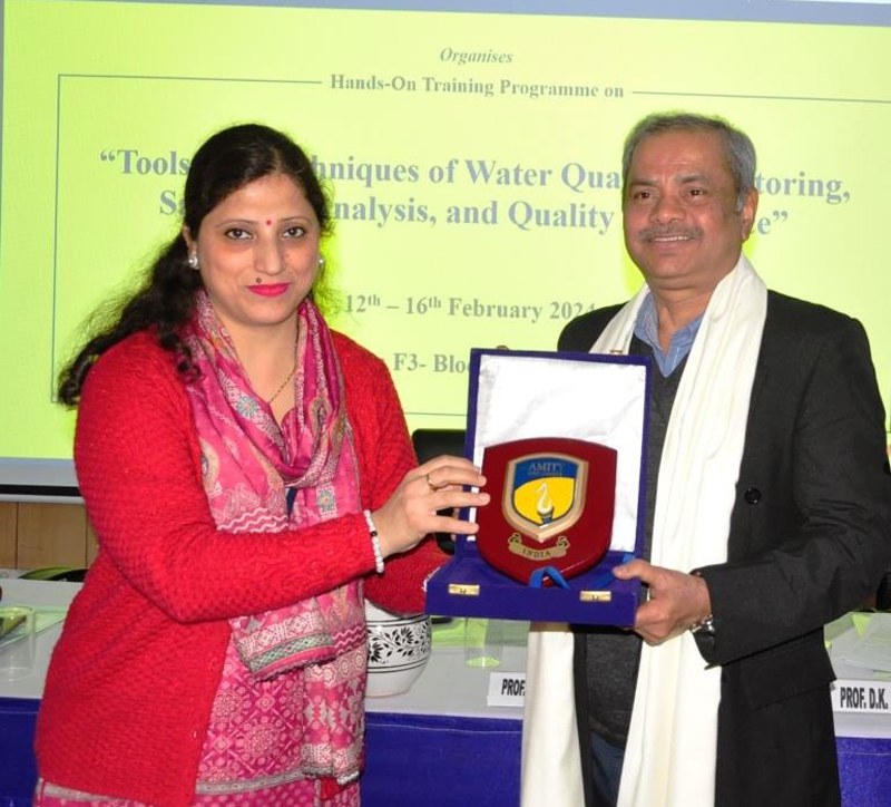 Noida News : ‘जल बिना जीवन की कल्पना नहीं’