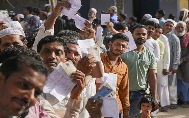 मतदाताओं ने पकड़ी रफ्तार, उत्तर प्रदेश में 11 बजे तक हुआ 25.20% मतदान